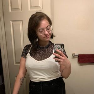 Daisy Print Mesh Top with Lettuce Trim